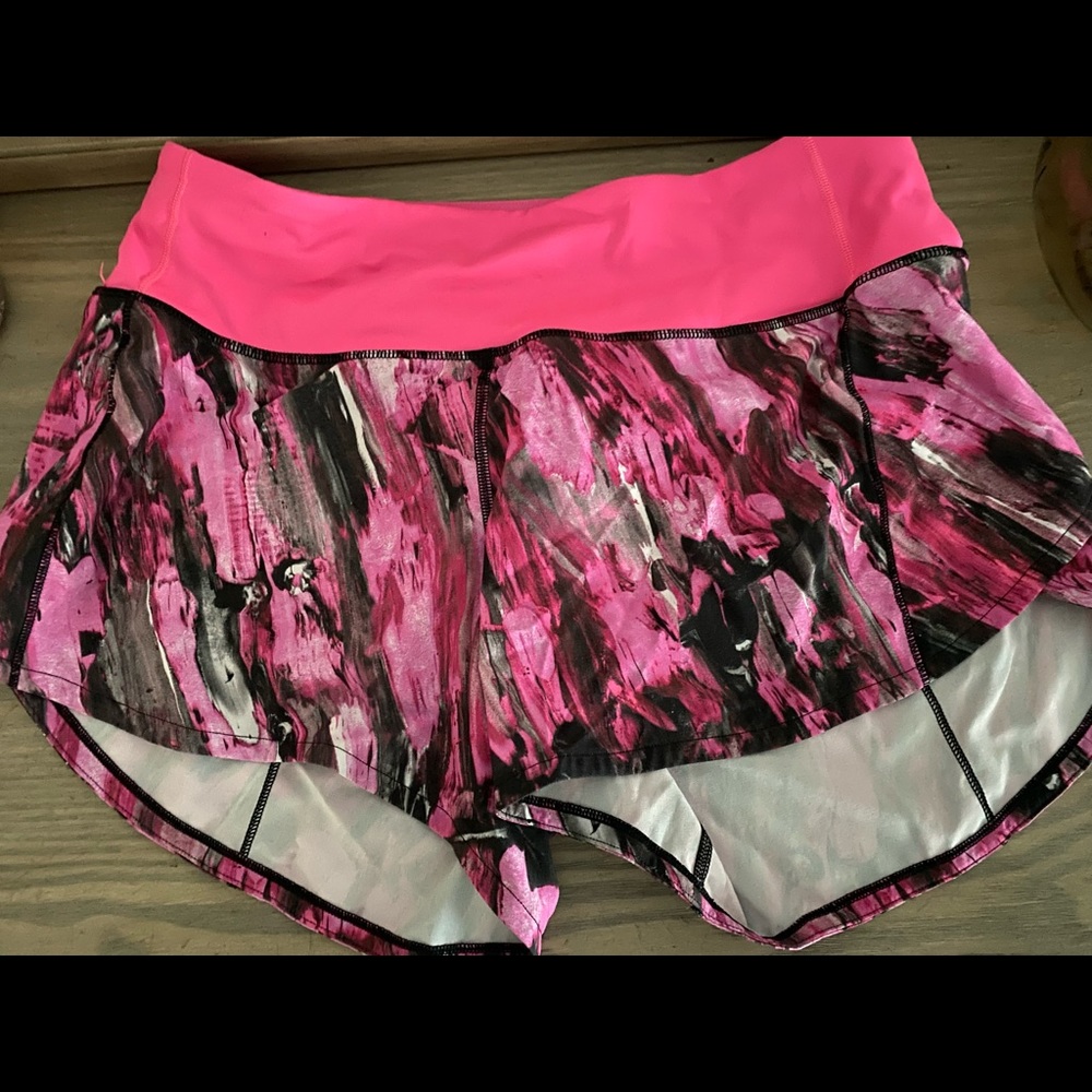 Lululemon HR shorts